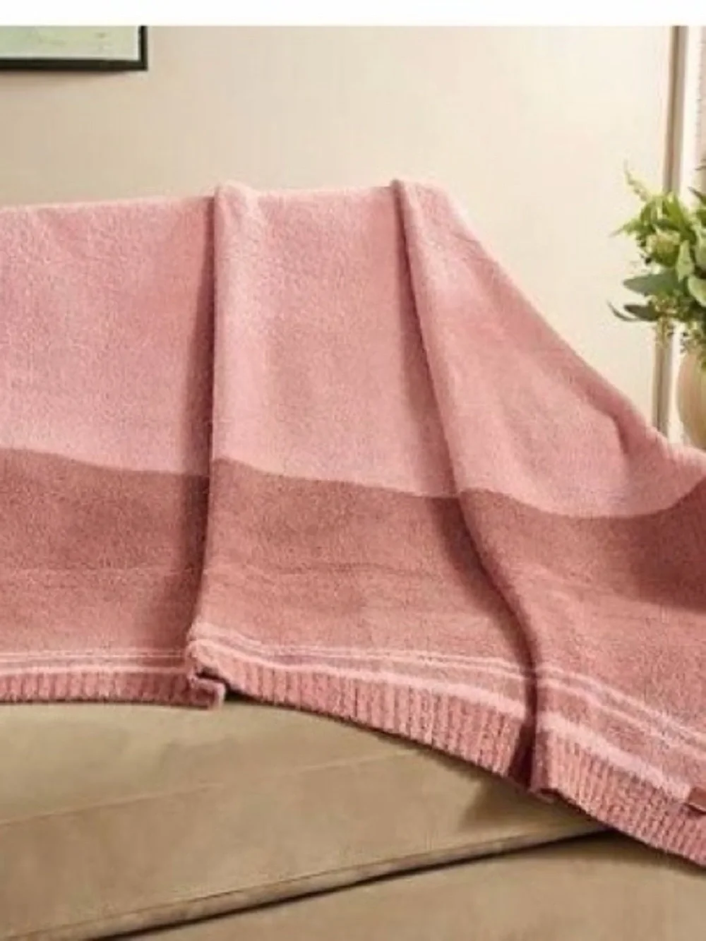 NWT Barefoot Dreams CozyChic Tri-color blanket in Faded Brick